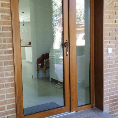 Las ventajas de las puertas correderas de aluminio para terrazas: funcionalidad y estilo en un solo elemento