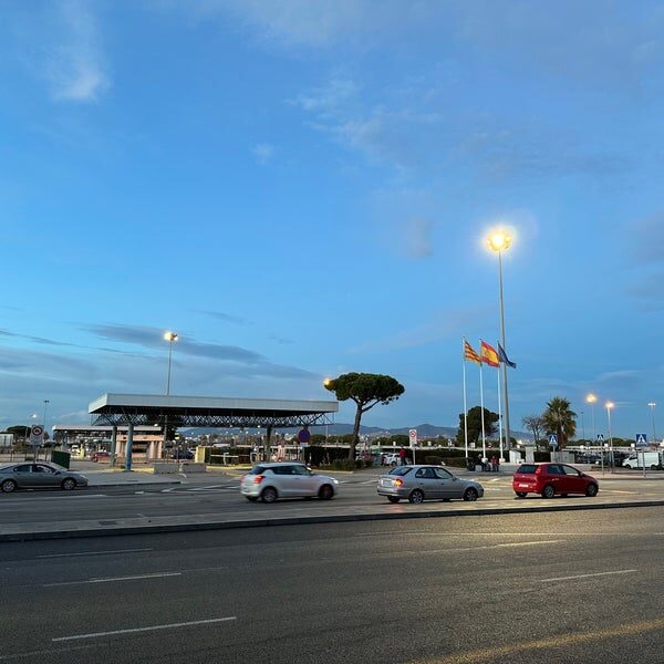 Todo lo que necesitas saber sobre el parking de motos en el aeropuerto de Barcelona