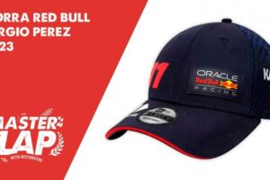 La gorra de Red Bull de Checo Pérez