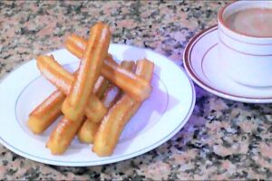 Por qué se llaman churros de patata: el origen del nombre